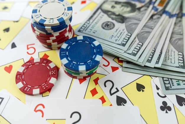 Player interface showing betting options and hand values